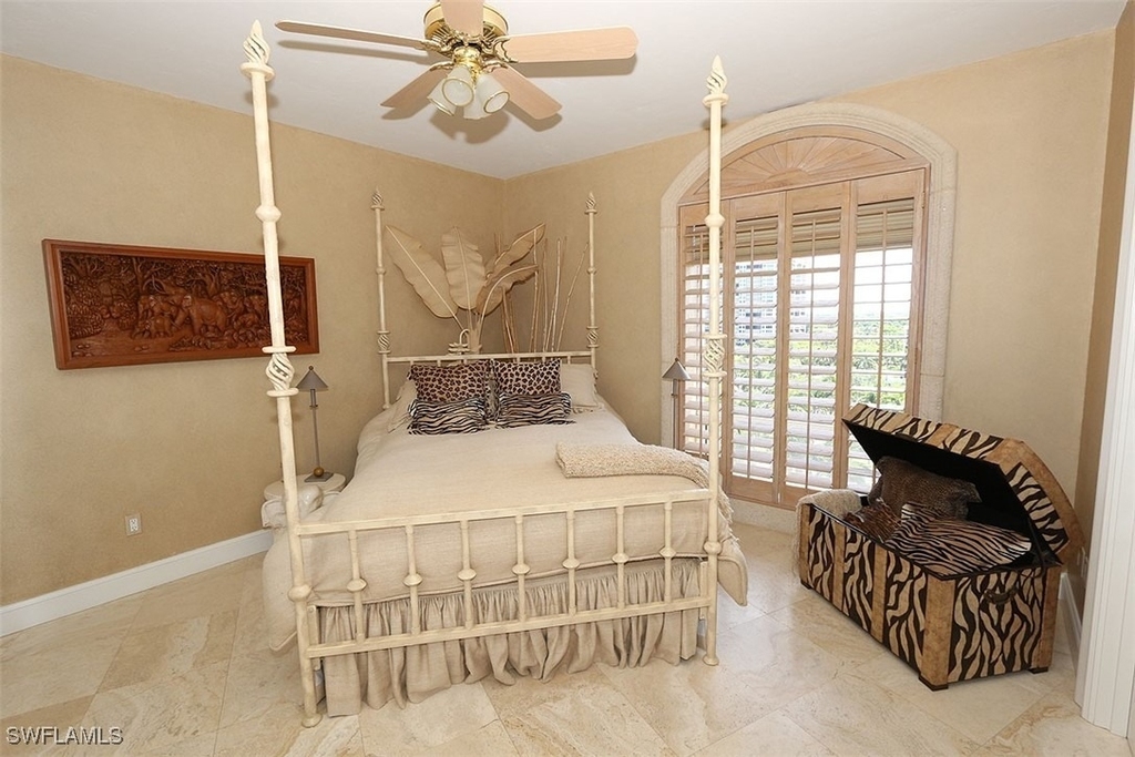 8665 Bay Colony Drive - Photo 22