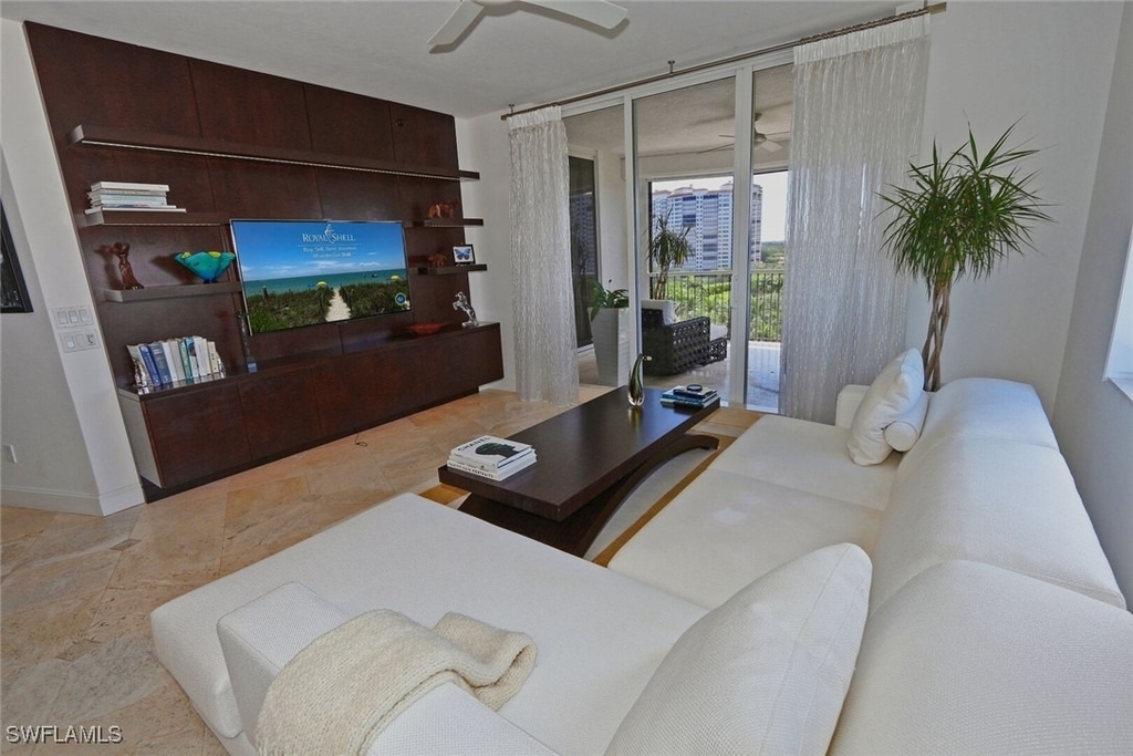 8665 Bay Colony Drive - Photo 11