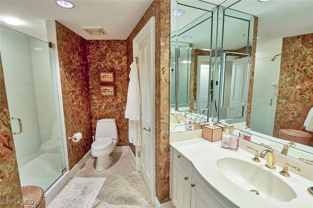 8665 Bay Colony Drive - Photo 21