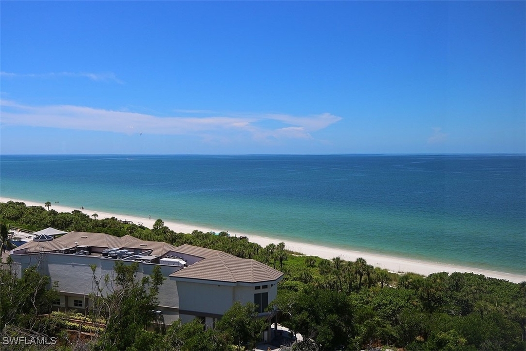 8665 Bay Colony Drive - Photo 9