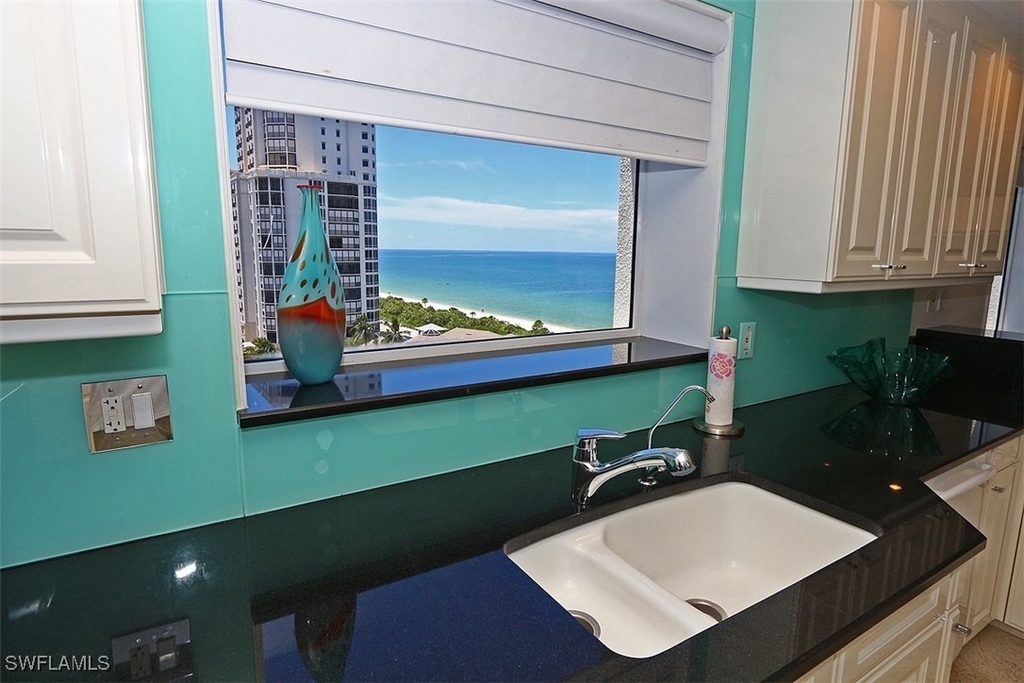8665 Bay Colony Drive - Photo 33