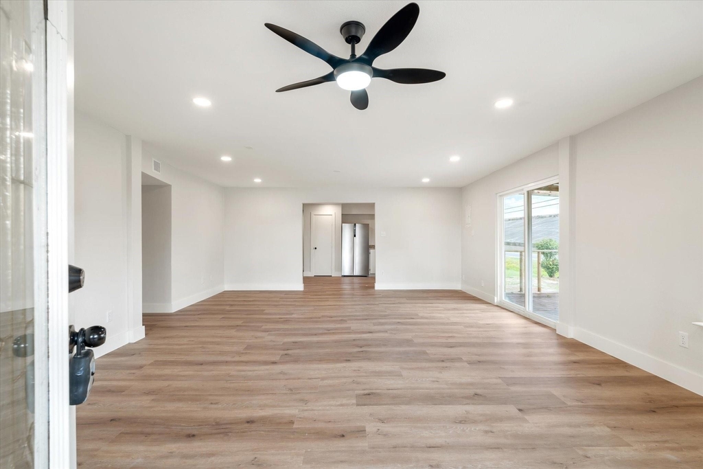7104 Dallas Street - Photo 0