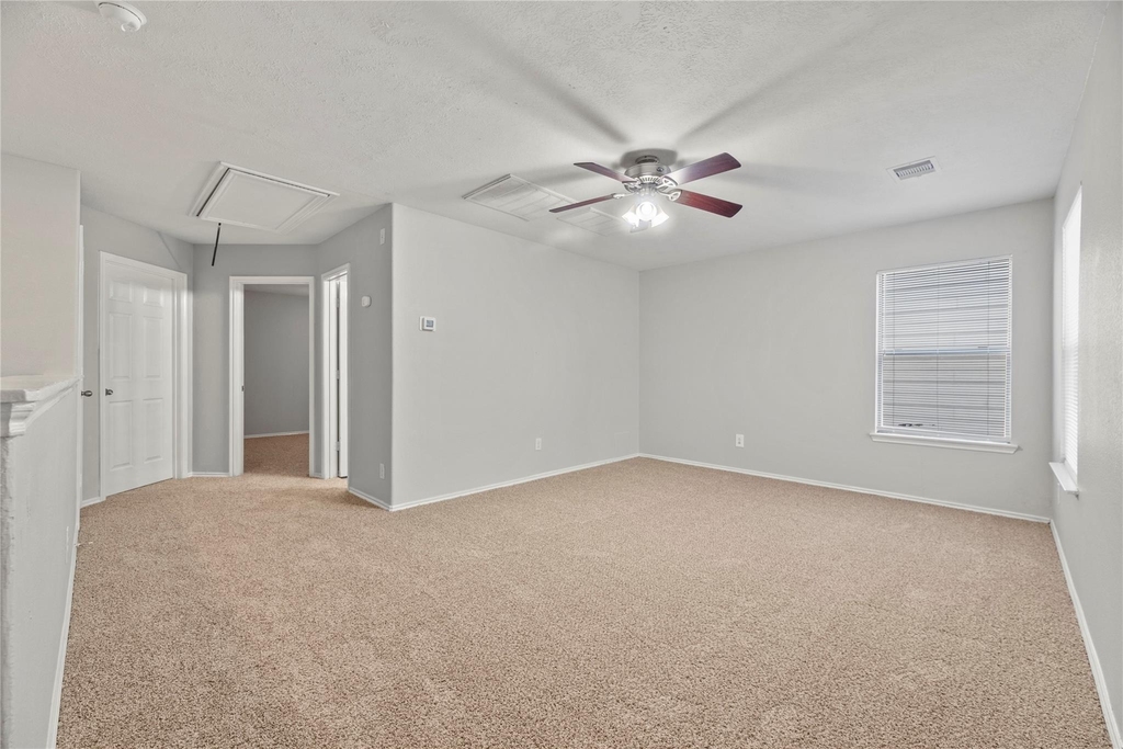7606 Hillsdale Park Court - Photo 16