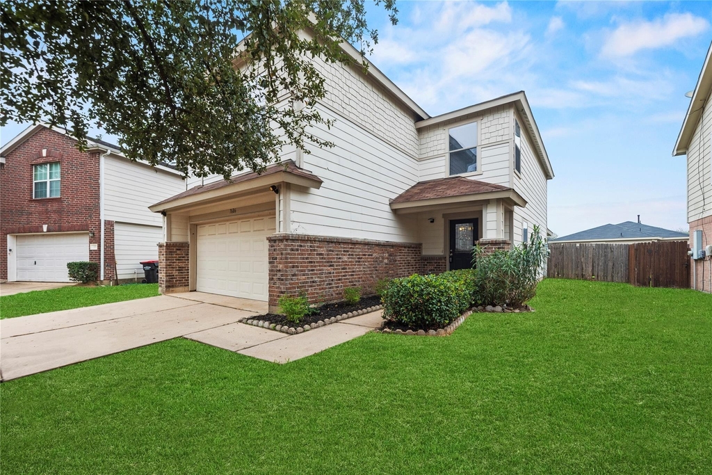 7606 Hillsdale Park Court - Photo 1