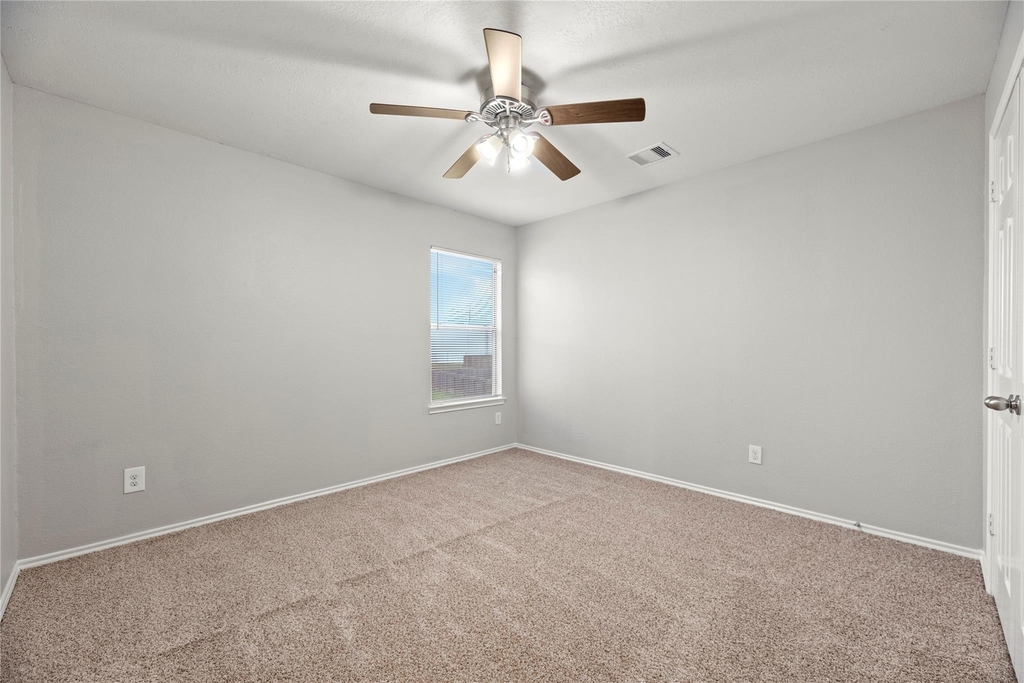 7606 Hillsdale Park Court - Photo 15