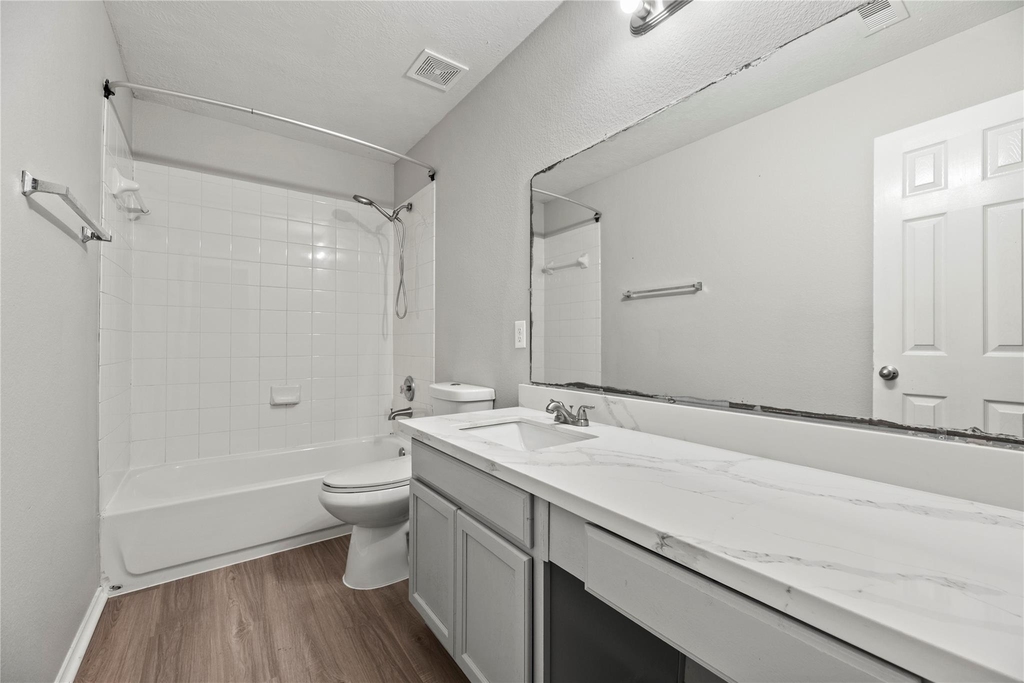 7606 Hillsdale Park Court - Photo 14