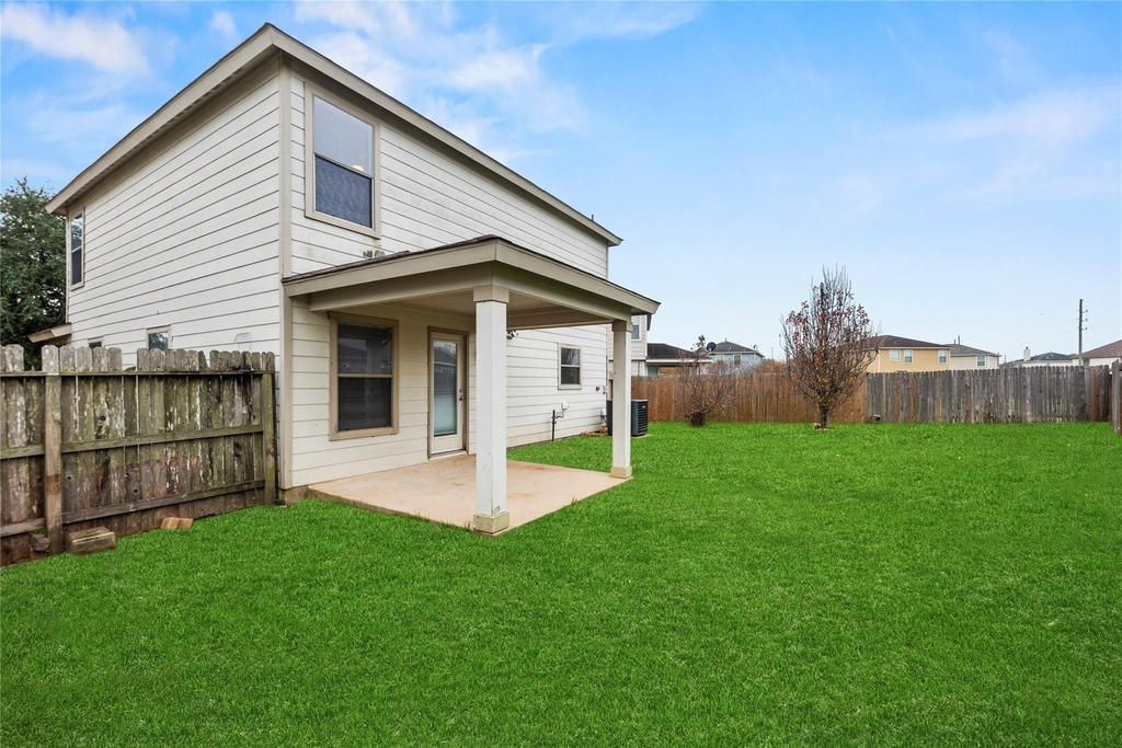 7606 Hillsdale Park Court - Photo 17