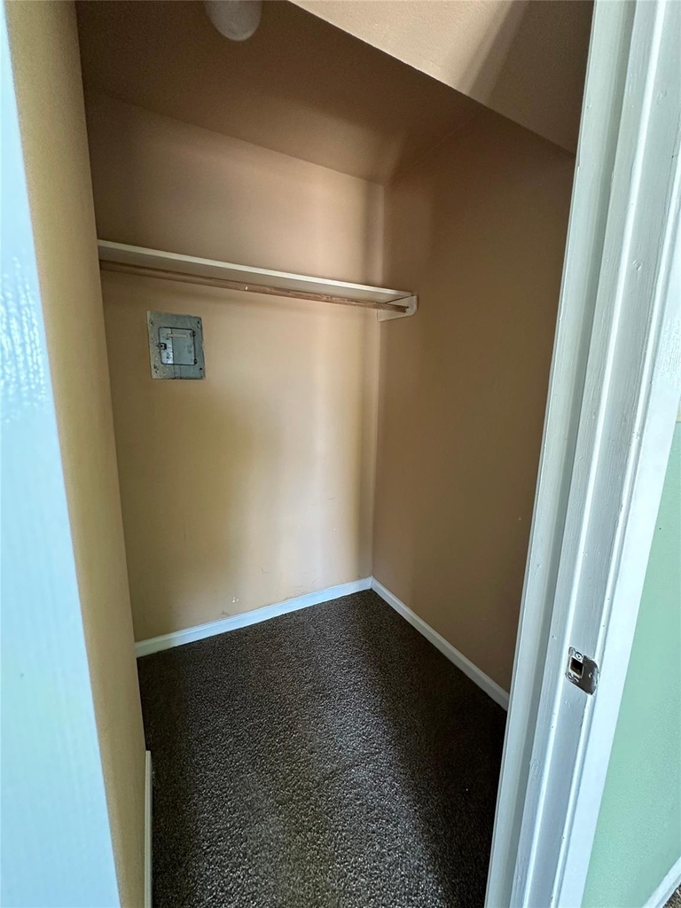 516 Holiday Drive - Photo 10