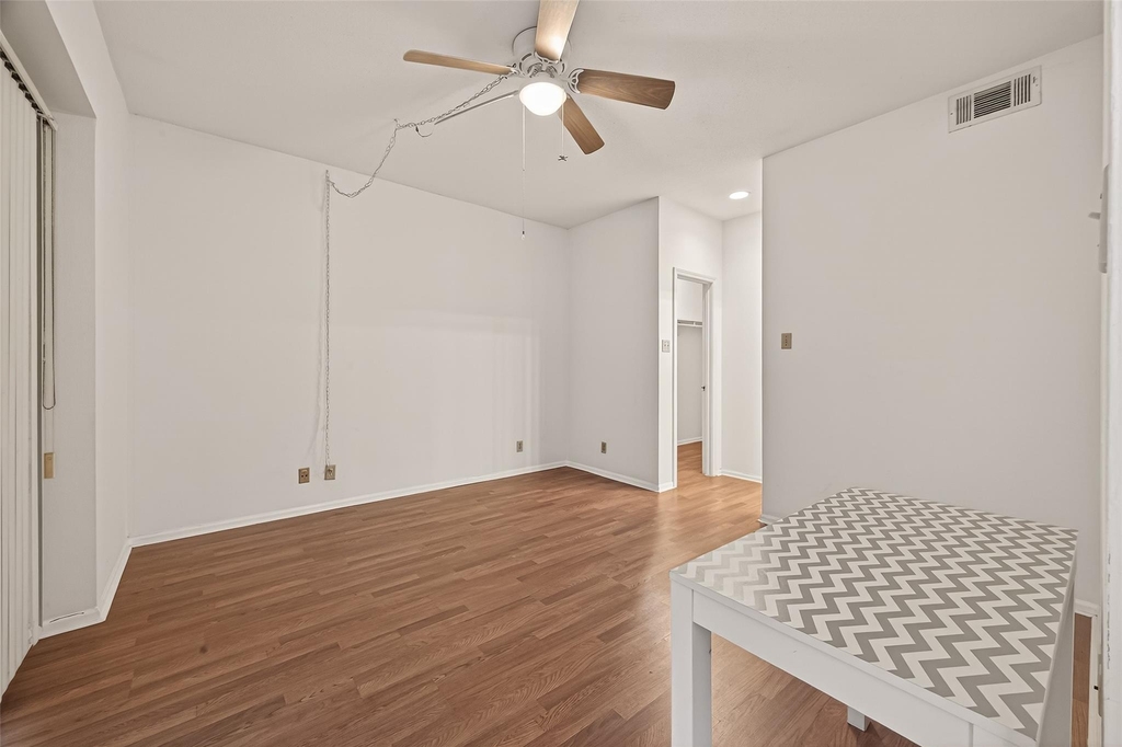 2211 S Braeswood Boulevard - Photo 21