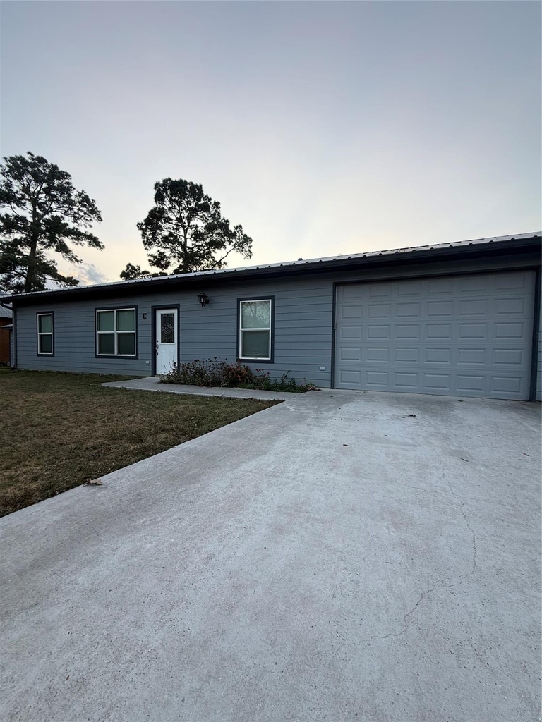 17980 Fm 2090 Road - Photo 0