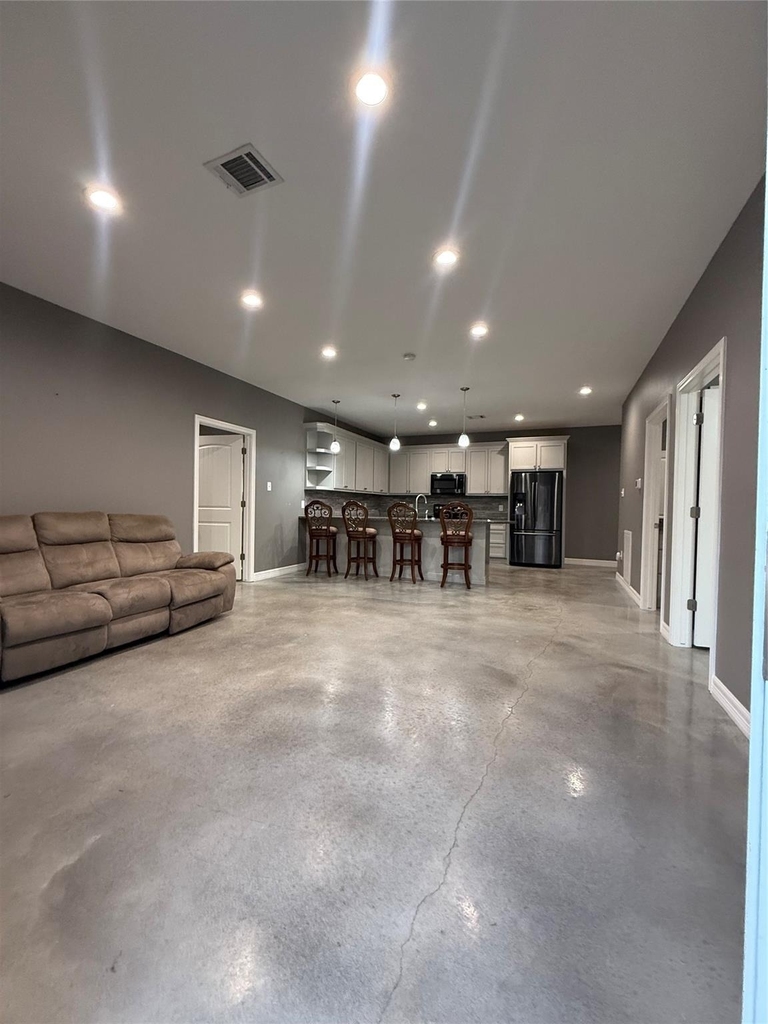 17980 Fm 2090 Road - Photo 1