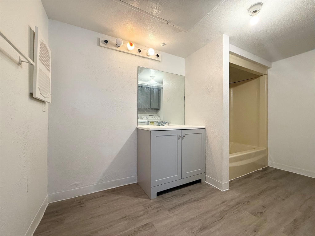 2822 S Bartell Drive - Photo 17