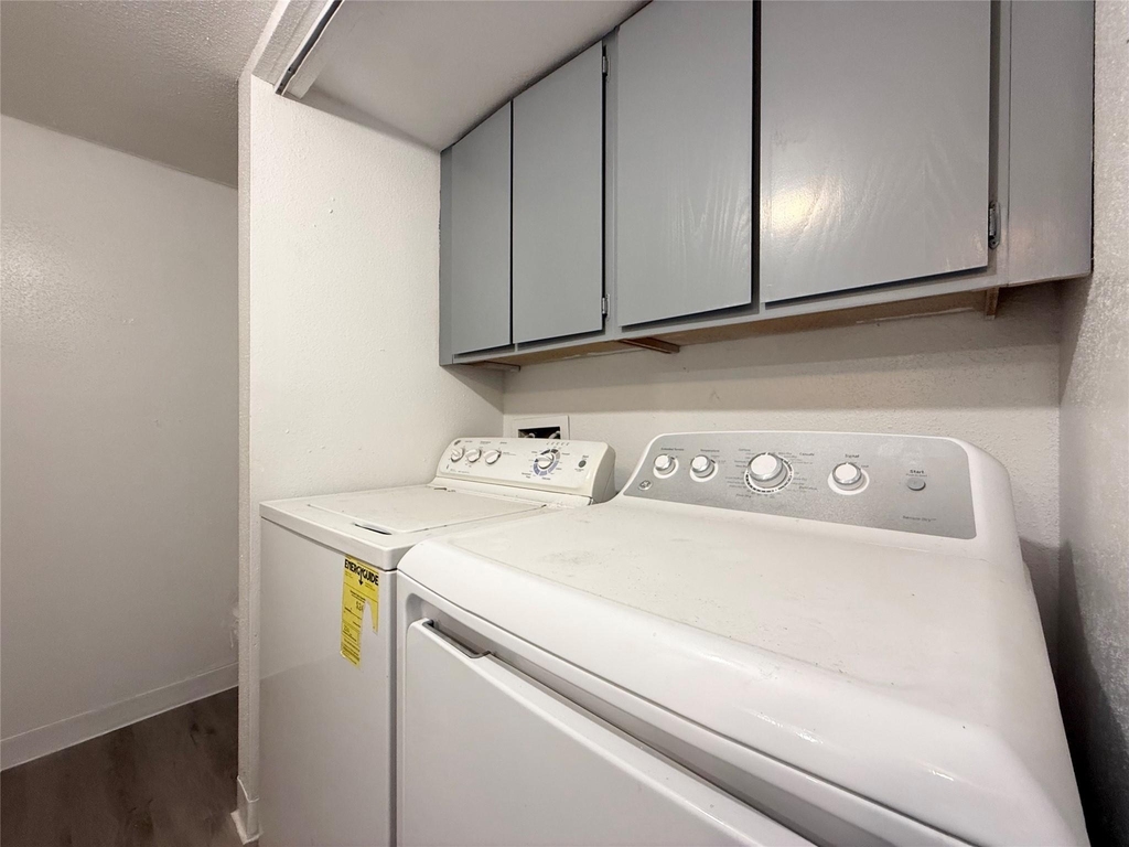 2822 S Bartell Drive - Photo 18
