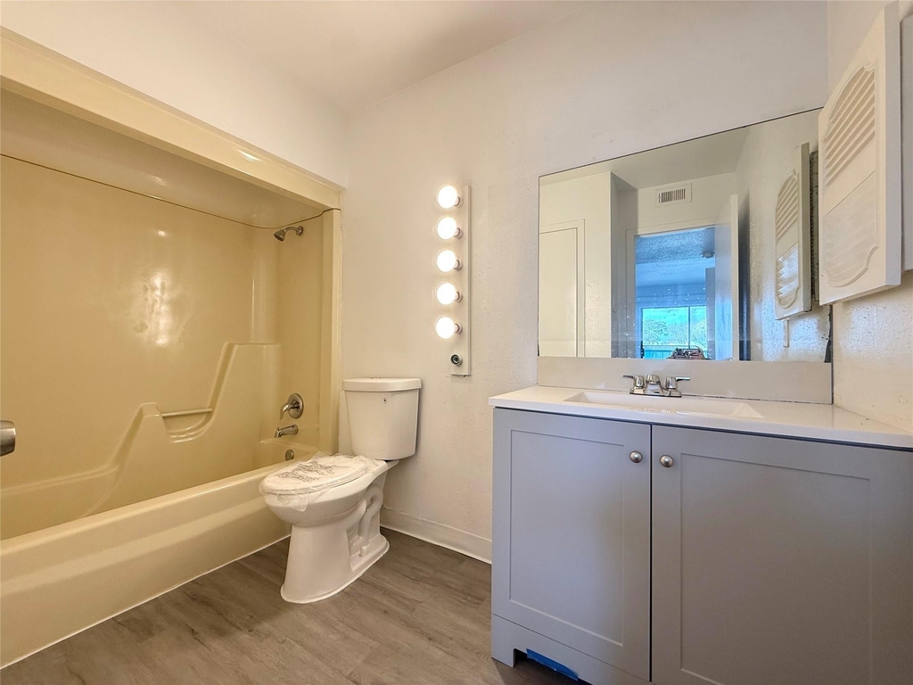 2822 S Bartell Drive - Photo 10