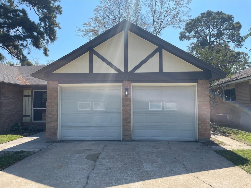 5602 Circlegate Drive - Photo 6