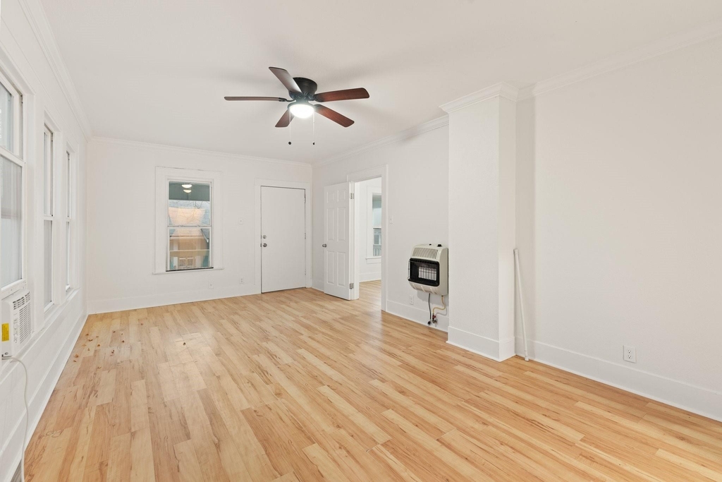 4728 Avenue R 1/2 - Photo 7