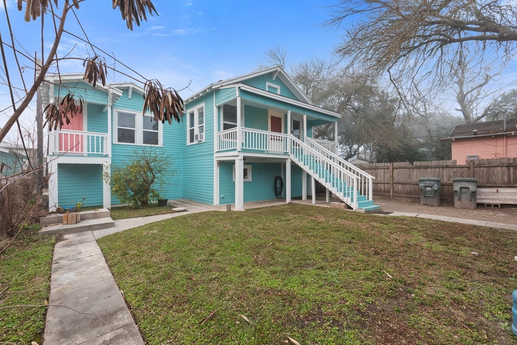 4728 Avenue R 1/2 - Photo 0