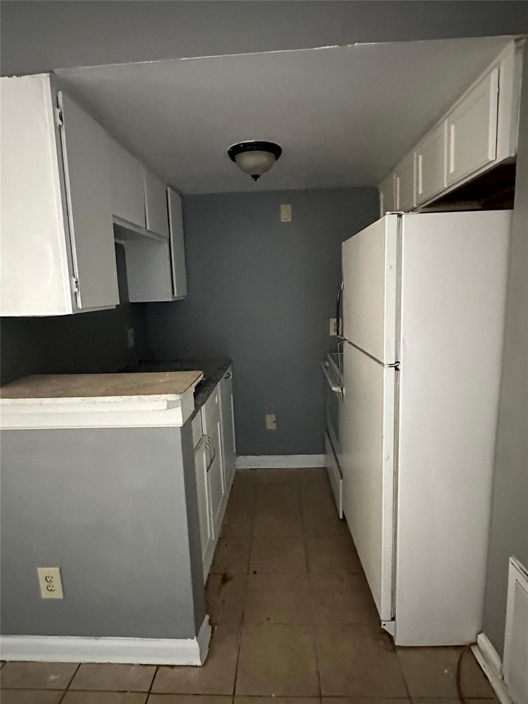 516 Holiday Drive - Photo 6