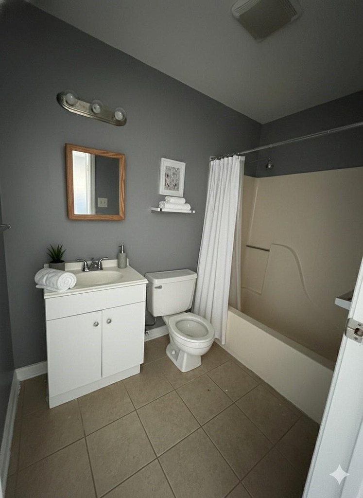 516 Holiday Drive - Photo 2