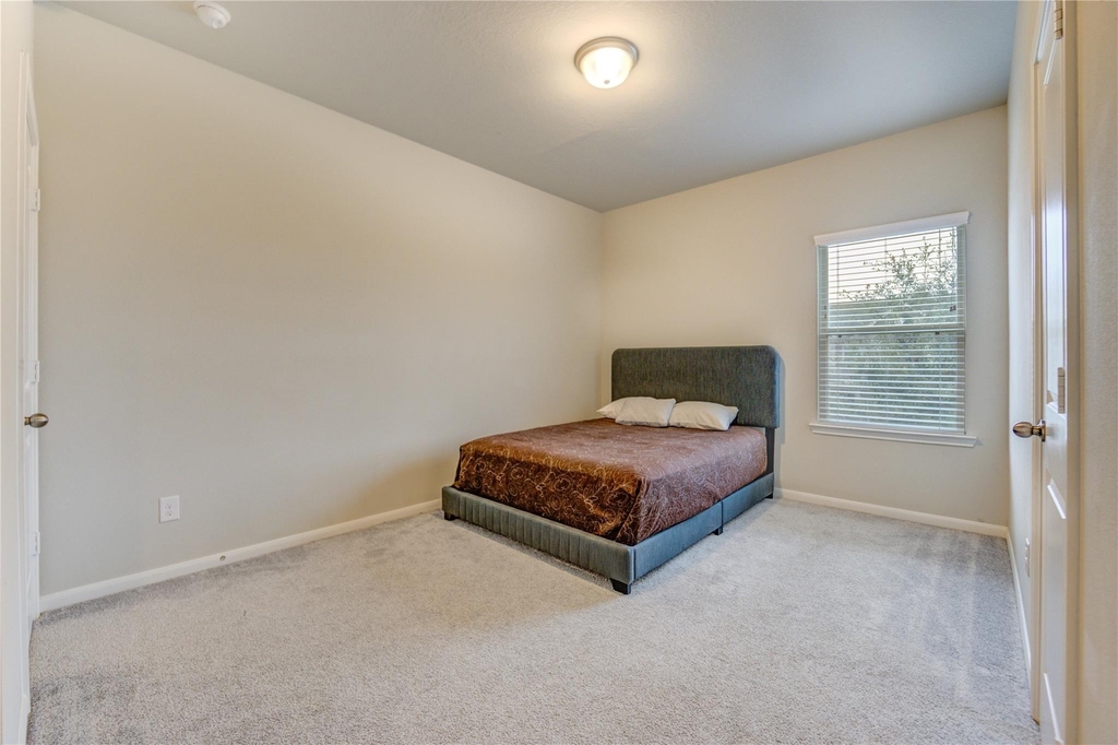 2727 Camellia Avenue - Photo 34