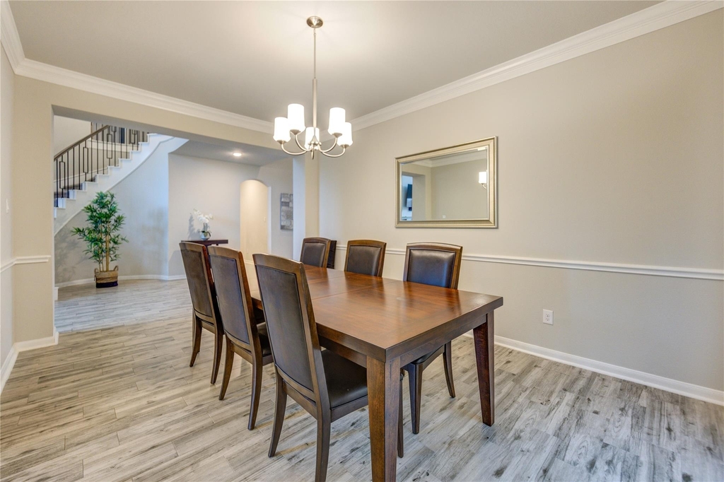 2727 Camellia Avenue - Photo 12
