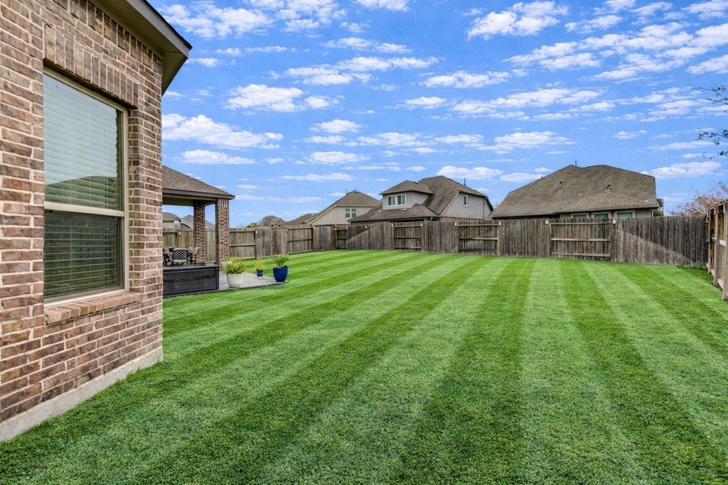 2727 Camellia Avenue - Photo 39