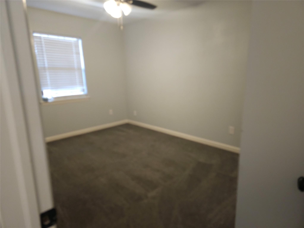 1503 Ryon Street - Photo 8