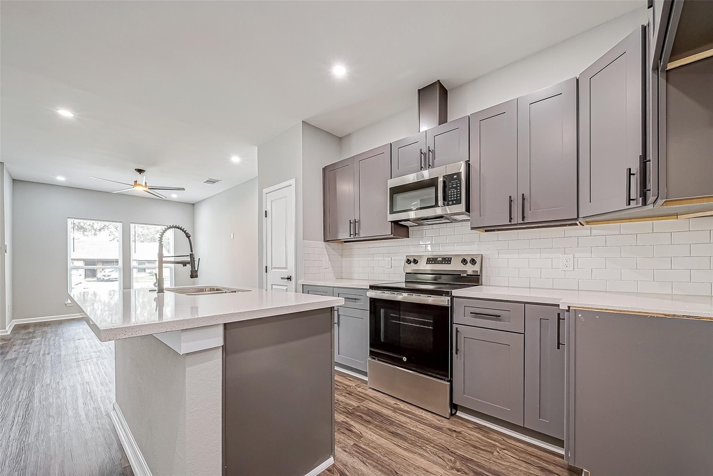 7234 Saint Augustine Street - Photo 9
