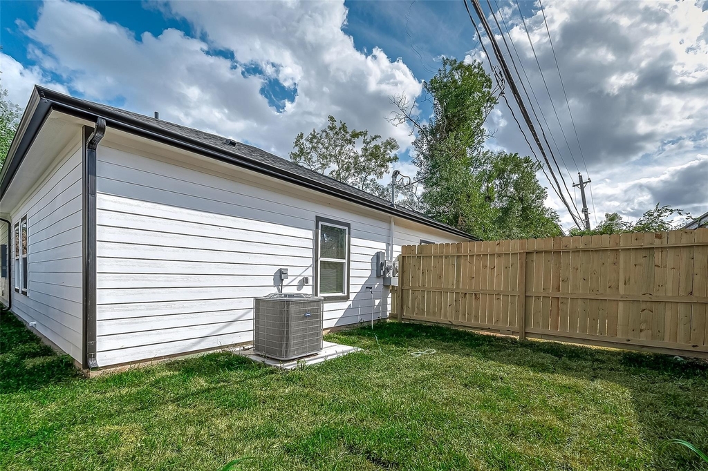7234 Saint Augustine Street - Photo 18
