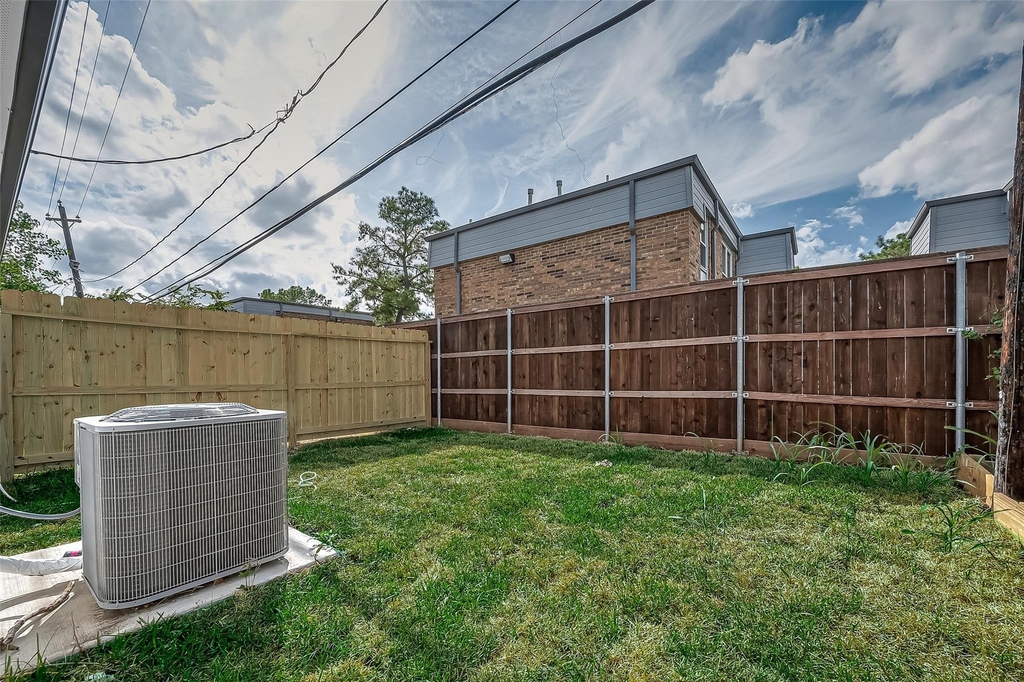 7234 Saint Augustine Street - Photo 19