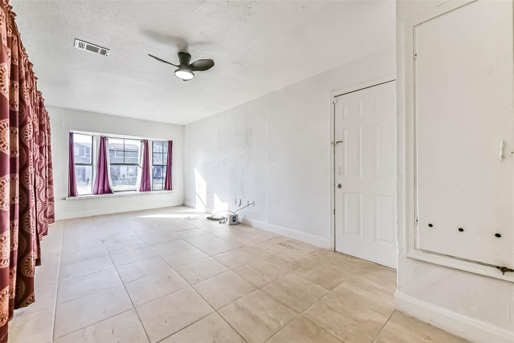 11411 Murr Way - Photo 0
