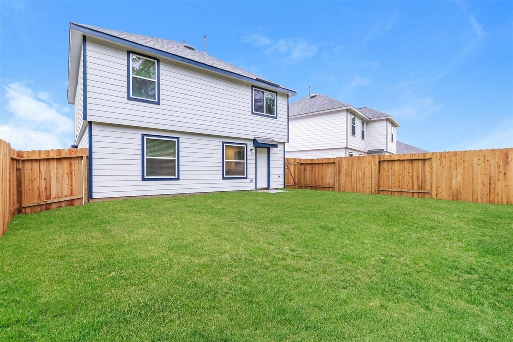 13524 Stonecat Drive - Photo 2