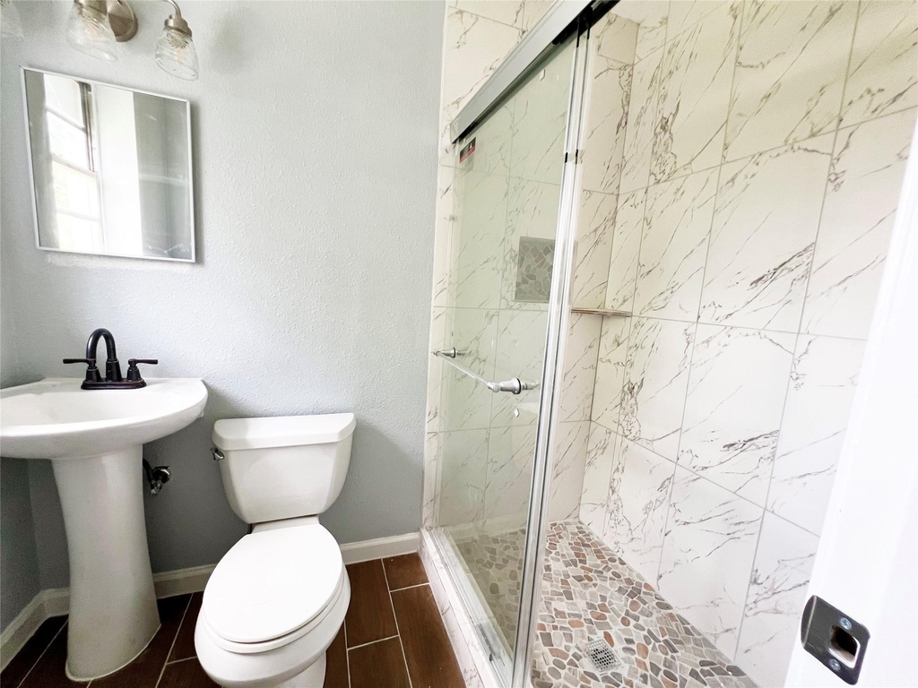 103 Cosmos Street - Photo 4