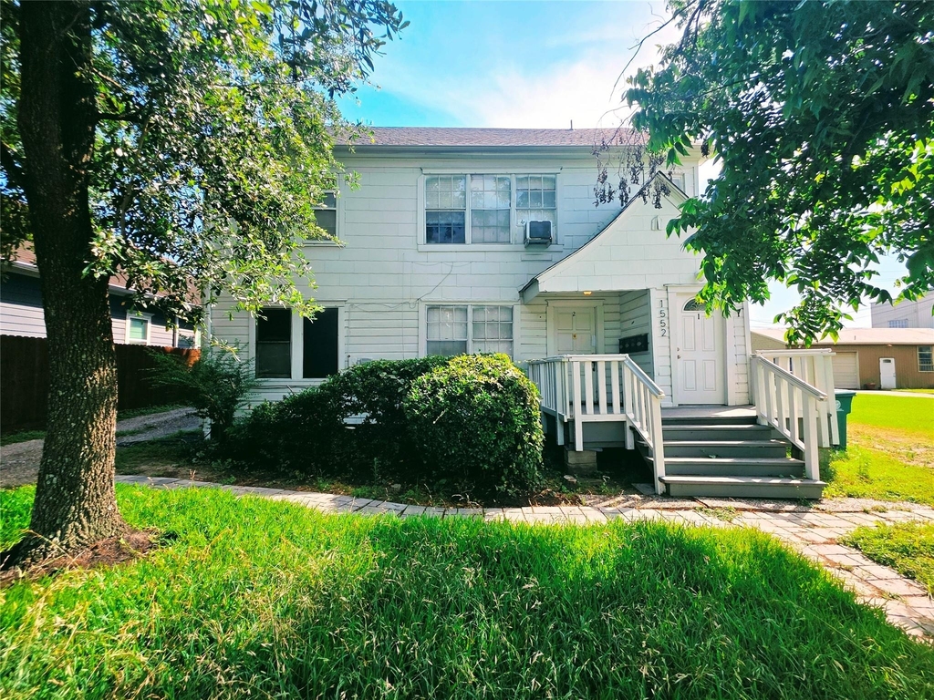 1552 Lombardy Street - Photo 0