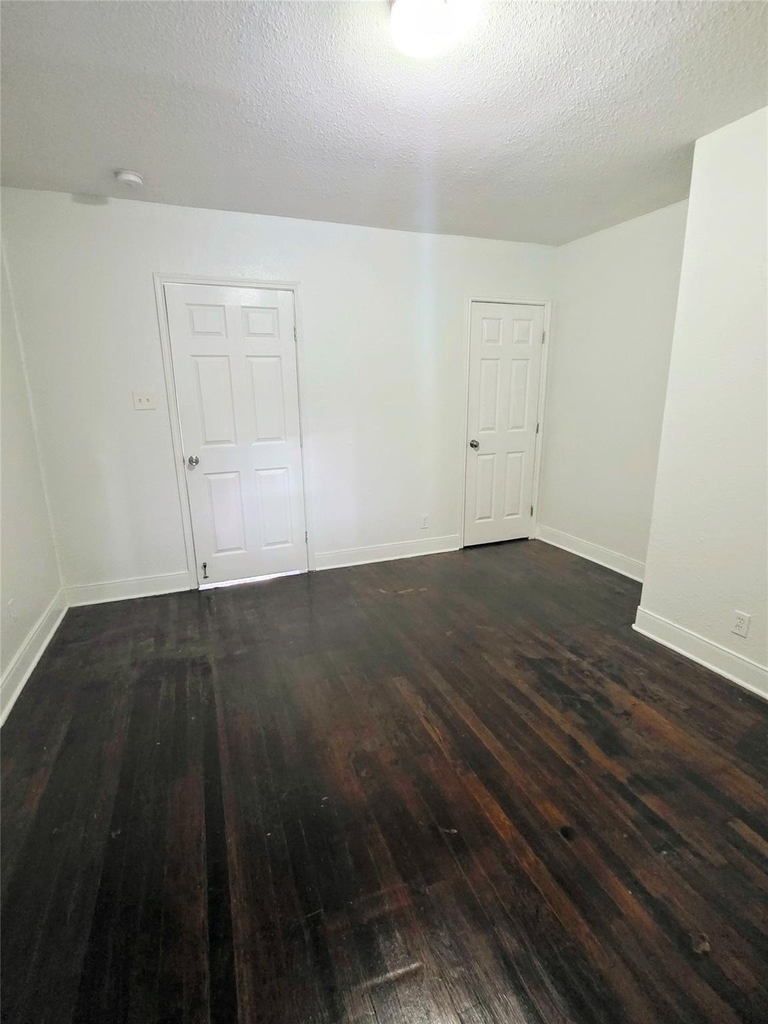 1552 Lombardy Street - Photo 4