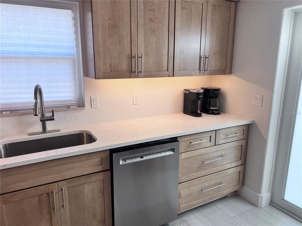 6154 Midnight Pass Road - Photo 4