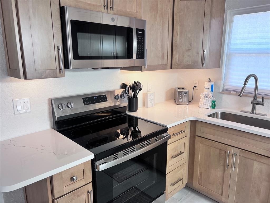 6154 Midnight Pass Road - Photo 3