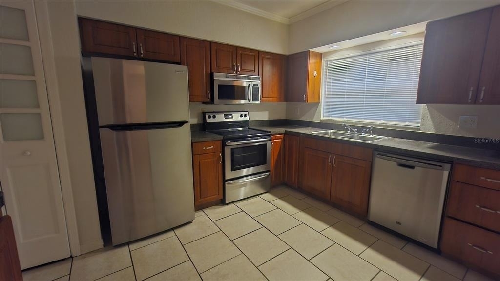 11710 Wesson Circle W - Photo 7