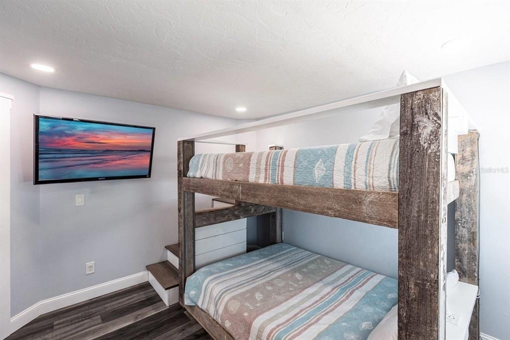 6020 Midnight Pass Road - Photo 17
