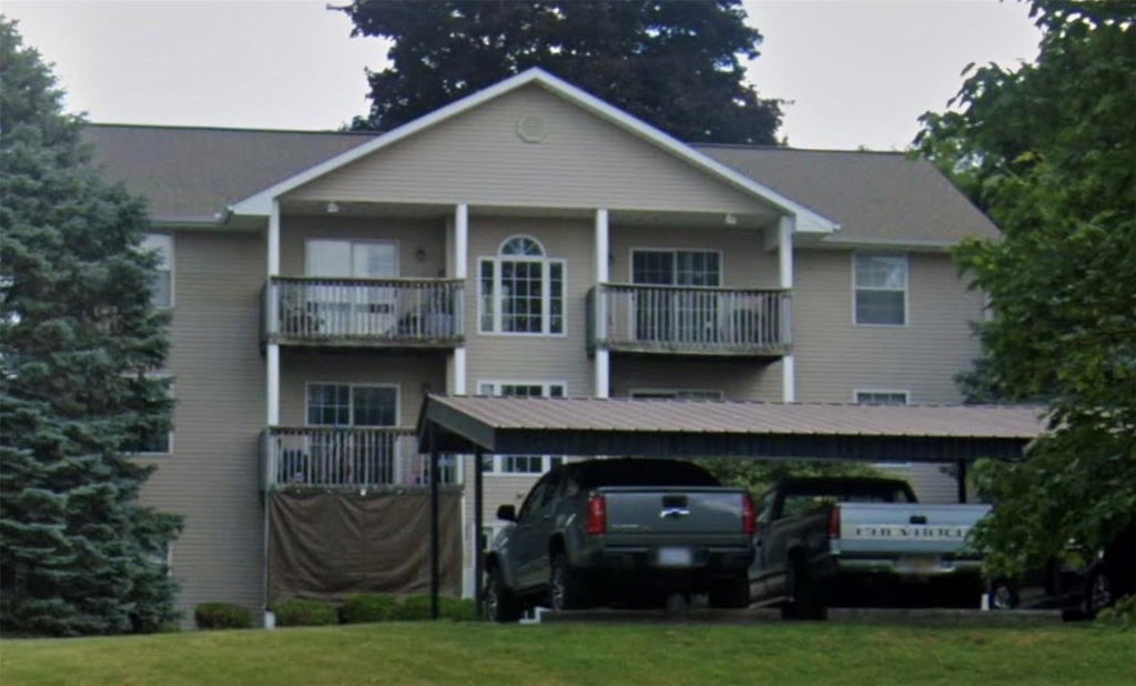 116 Devon Ave - Photo 3