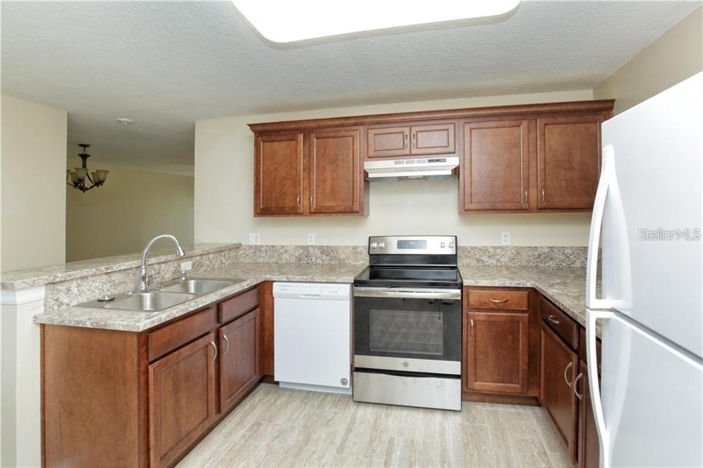 8829 Grand Palms Circle - Photo 3