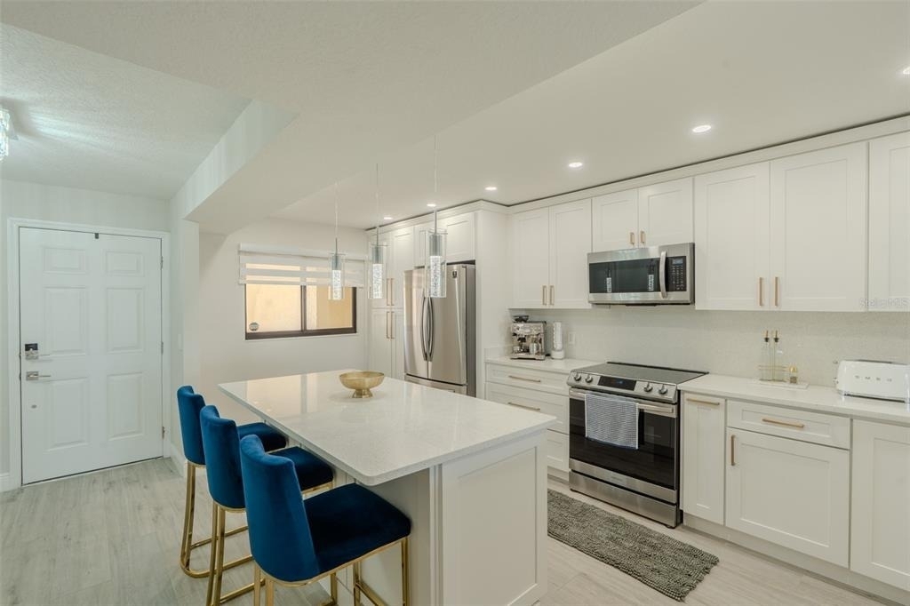 126 1st Street E - Photo 8