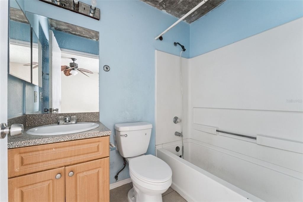 3651 N Goldenrod Road - Photo 17