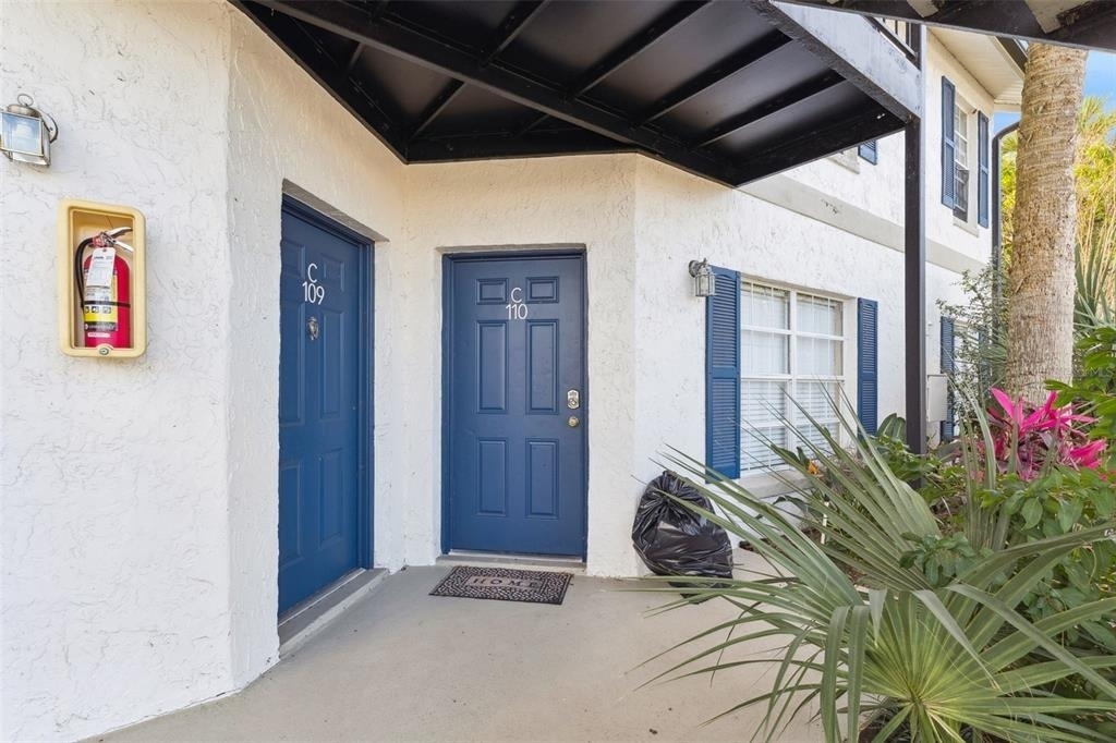 3651 N Goldenrod Road - Photo 2