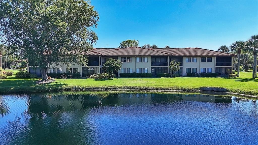 5205 Lake Village Drive - Photo 21