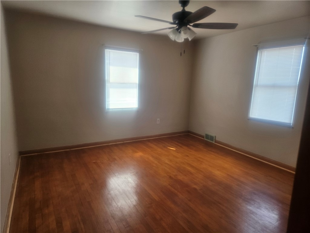 2448 Mill St - Photo 11