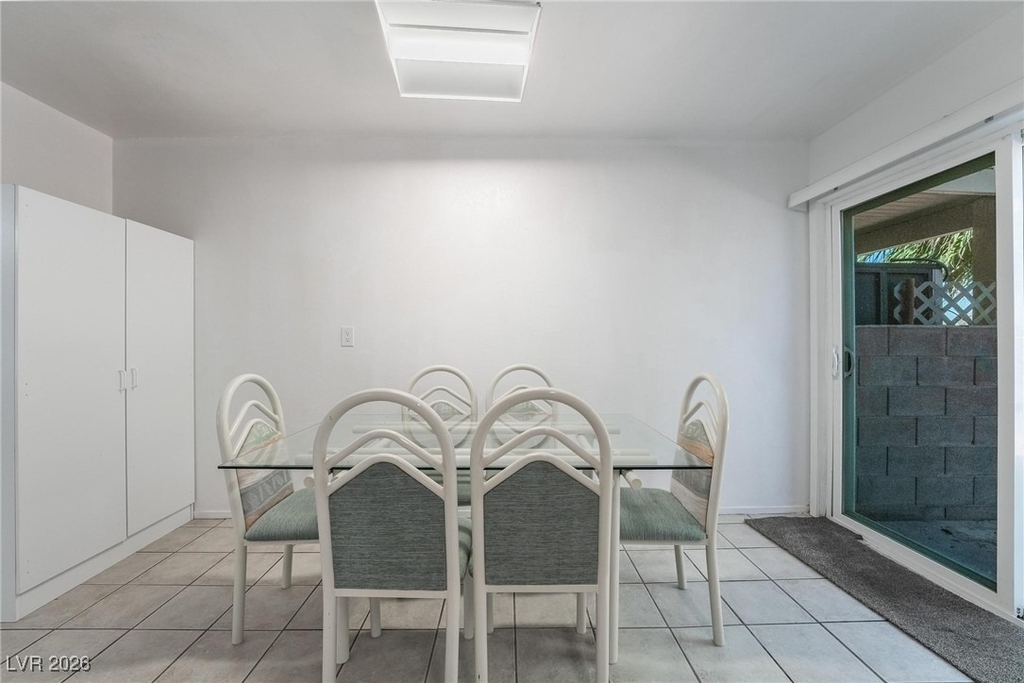 4302 Lynnann Drive - Photo 7