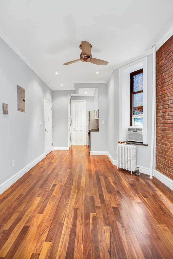 Barrow Street at Bedford Street - Photo 4