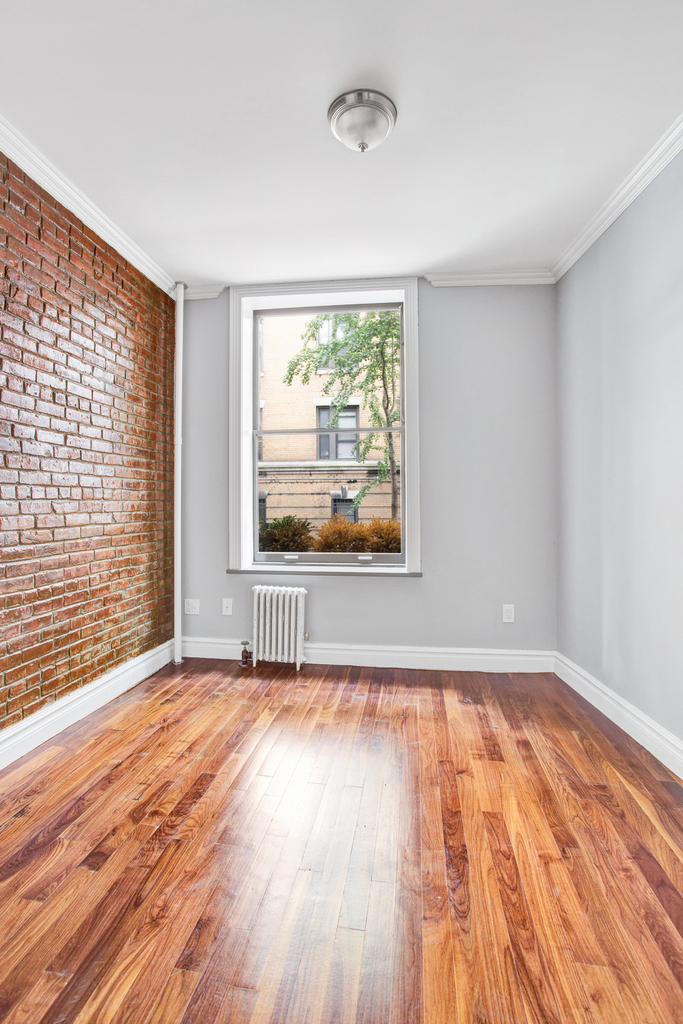 Barrow Street at Bedford Street - Photo 3