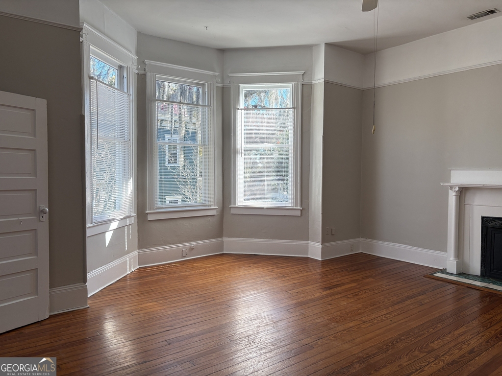 836 E Henry Street - Photo 19